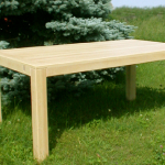 zeitloser Tisch aus Ahornholz gefertigt <br><a href='../html/img/pool/Mobiliar_essen_Tisch_Ahorn_schlicht.jpg' target='_blank'>Vollbild anzeigen</a>